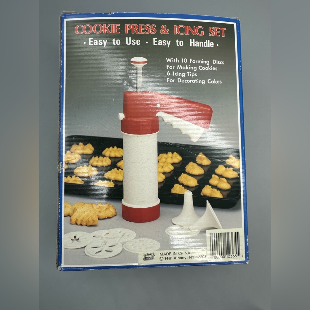 Vintage Cookie Press & Cake Decorating Kit, Cookie Discs, and Icing Tips